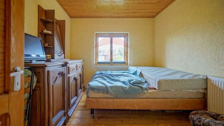 Casa / Vila de vanzare Fundata- Romania - 5