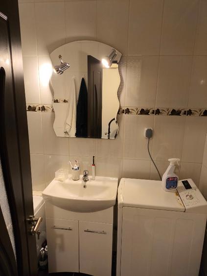 Apartament cu 2 camere semidecomandat în Aeroport
