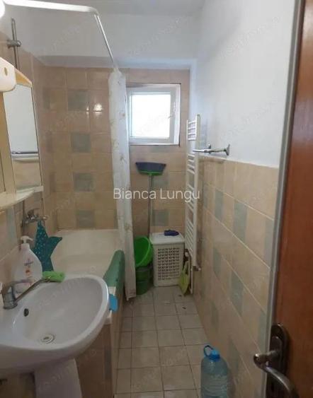 Apartament 3 camere ( 2 bai-2 balcoane )-Racadau-Trandafirilor