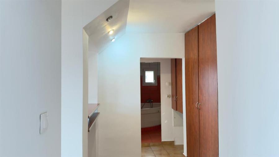 Apartament decomandat 51mp , doua balcoane, Mihai Bravu - 2