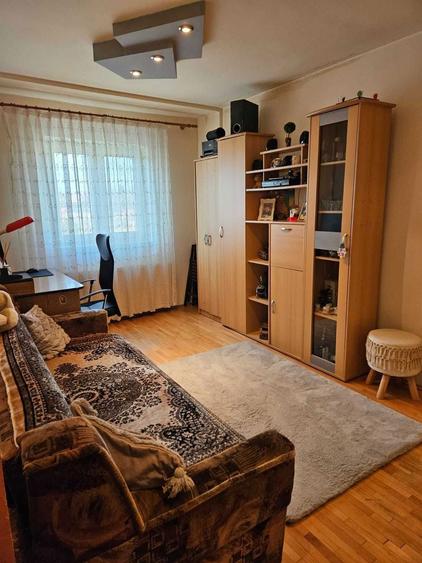 Vand apartament 3 camere Huedin - 3