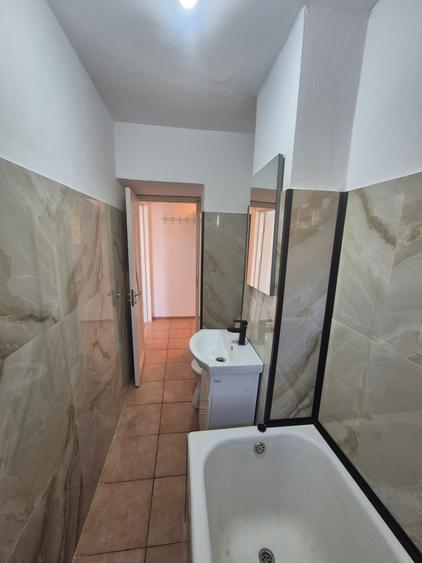 Închiriez apartament 1 camera etajul.1 - 4