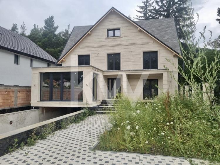 Casa cu 5 camere in zona Bunloc - 2