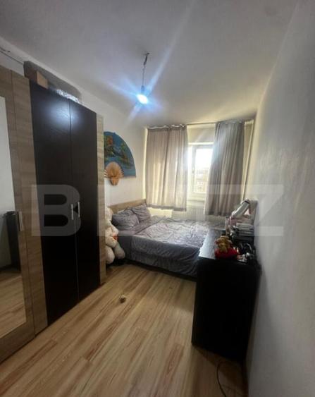 Apartament 3 camere, etaj 3, Craiovita, zona Niela, - 9