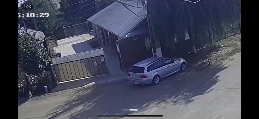 Vand sau schimb casa cu teren si iesire la lac cu ponton - 7