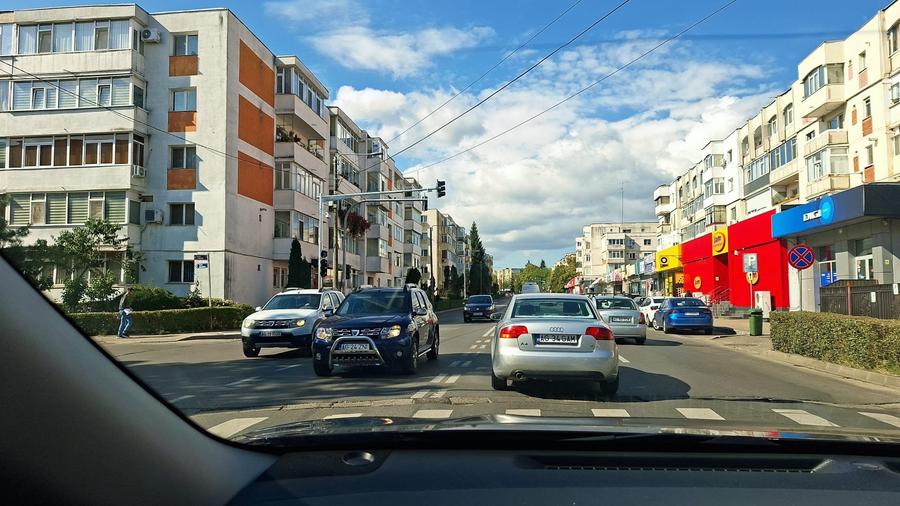 2 camere Trivale , Decomandat / finisaje clasice , Amplasament DEOSEBIT ! - 1