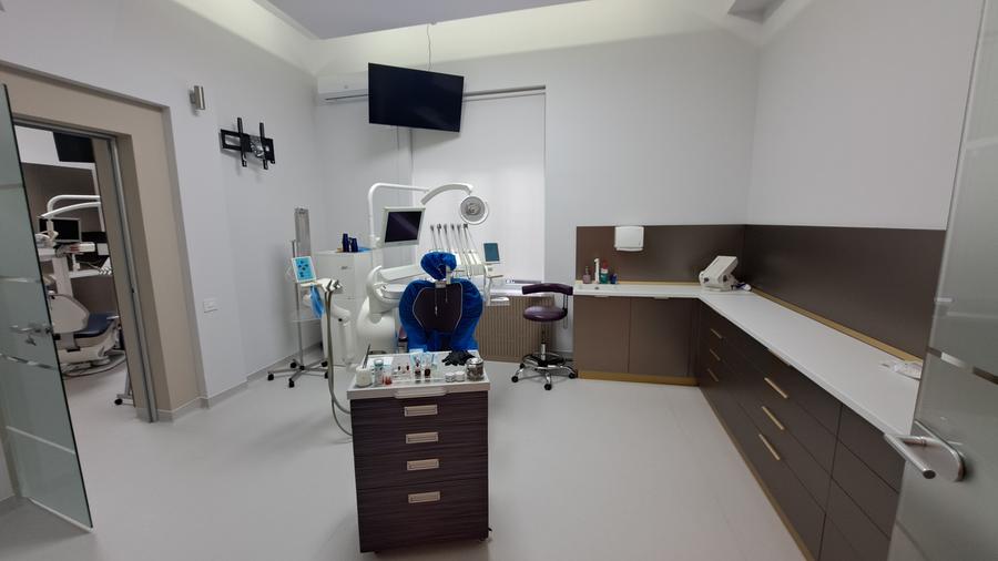 BUSINESS LA CHEIE IN VILA RENOVATA - CLINICA STOMATOLOGICA - 20
