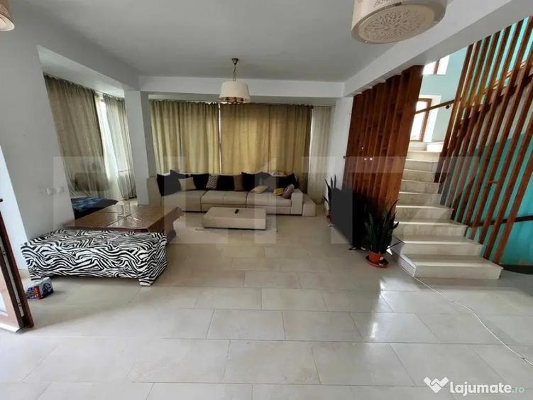 Casa indiaviduala cu 4 camere, 300 mp, curte 1000 mp, gara - 8