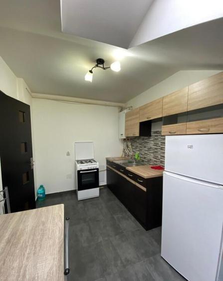 Apartament spatios de inchiriat, 88 mp in zona Porii - 2