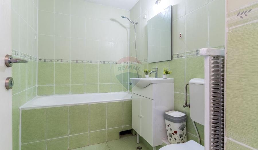 3 camere, etaj 2, 2 balcoane, decomandat, str. Slatina, COMISION 0% - 10