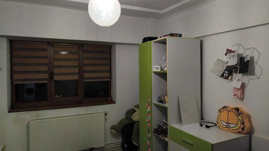 Apartament 2 camere , 60 mp se vinde impreuna cu garaj, in str. Dunarii vis-a-vis de Scoala 7 - 2