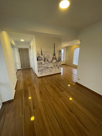 Discount mare, 2 camere lux, gata de mutare, comision 0 - 9