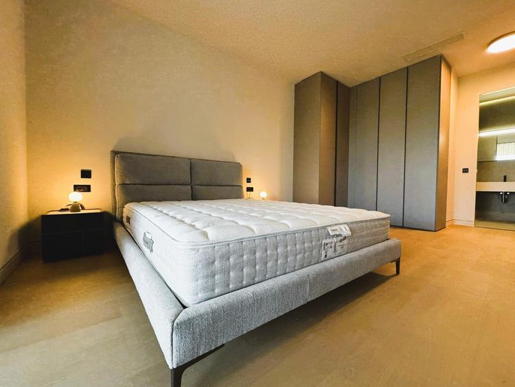 Vanzare ap. 3 camere la cheie- vedere directa catre lac si parc/ imobil boutique - 32