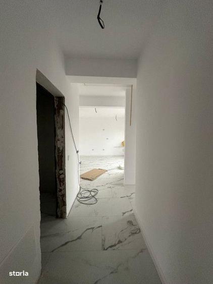 Vanzare Apartament 2 camere+curte 60mp si 2 locuri de parcare - 1