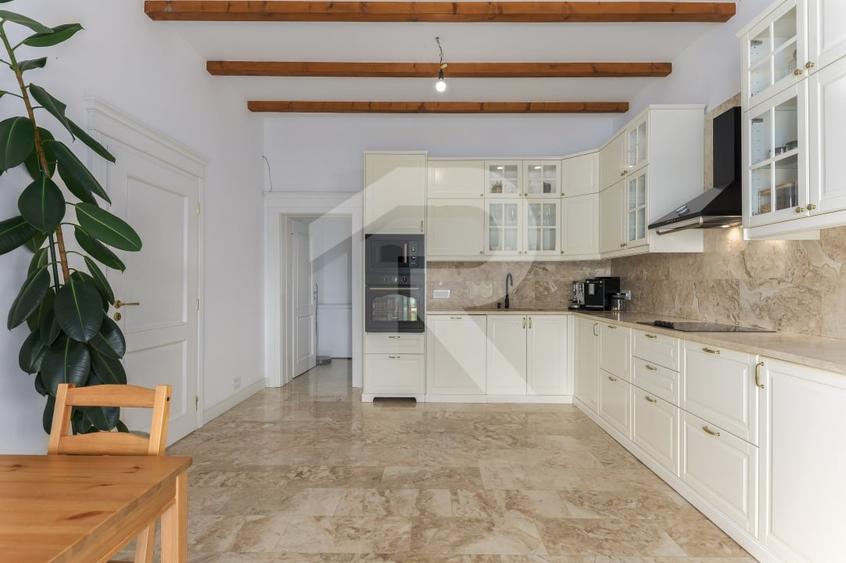 Vilă elegantă cu piscină și ieșire la Lac – Căciulați, Balotești - 8