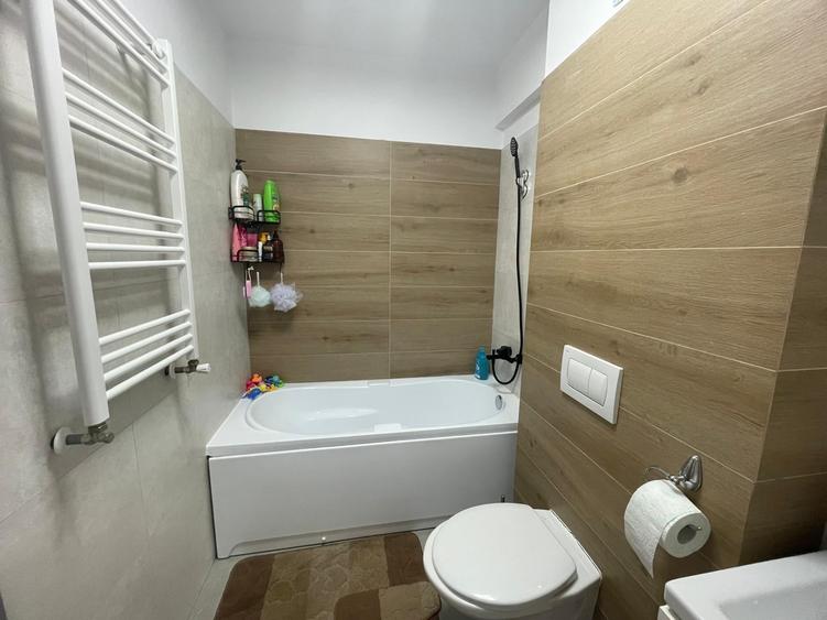 APARTAMENT 3 CAMERE-ETAJ 1-DECOMANDAT - 8