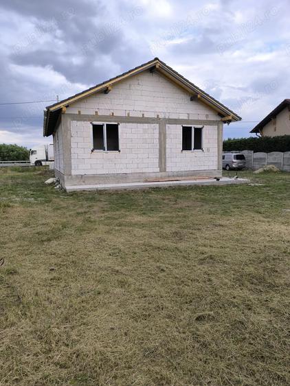 Vand casa noua in Nojorid (la ro?u) - 5