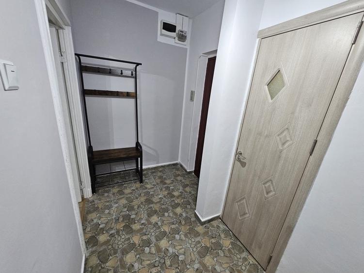 Garsoniera de Vanzare - Piata Sudului - Aparatorii Patriei - 2