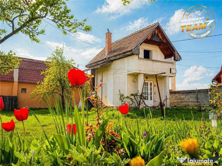 Casuta cu parc privat de 1.500mp, Central, Bodoc, la 15 min - 18
