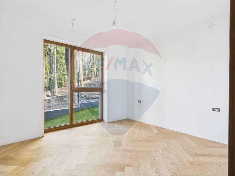 Apartament parter cu 2 camere, curte proprie in inima padurii - Sinaia - 9