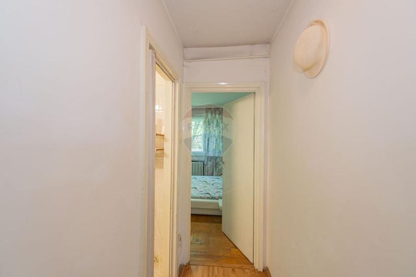 Apartament cu 3 camere de vanzare, 57 mp,  zona Crangasi - 6