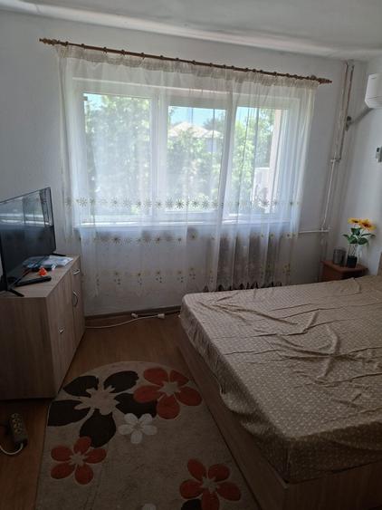 inchiriez apartament 2 camere decomandat - 4