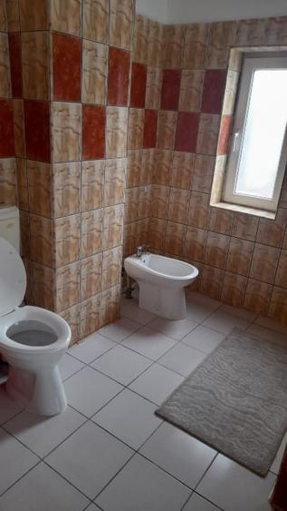 Apartament 3 camere 70 mp etaj 1, decomandat, Rovinari - 12