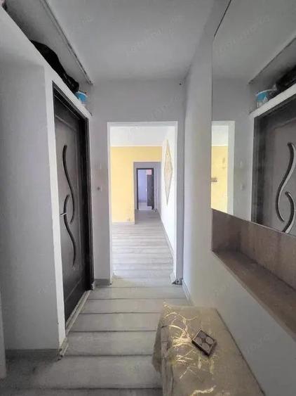 Apartament 3 camere Km 4-5 - 2