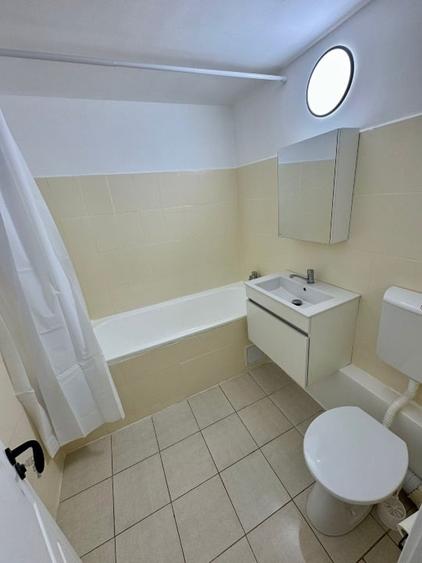 PROPRIETAR-închiriez apartament 3 camere, 68 mp, decomandat, în zona Tei (Sector - 14