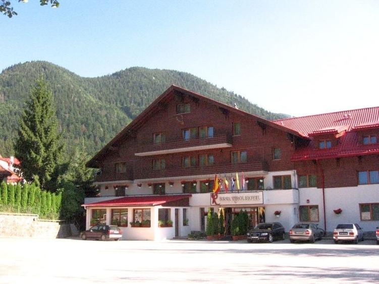 Hotel  în Poiana Brașov – oportunitate unică de investiție cu Autorizatie  const - 16