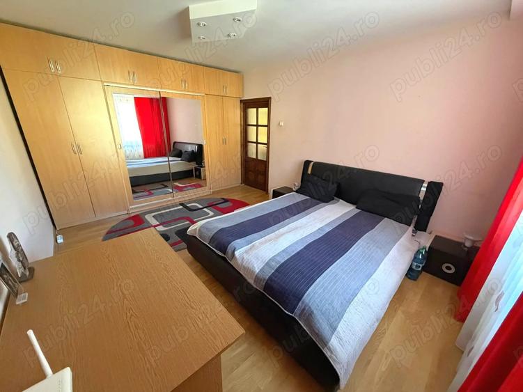 Vand apartament 2 camere, Precista, etaj 2, decomandat, zona Laguna - 3