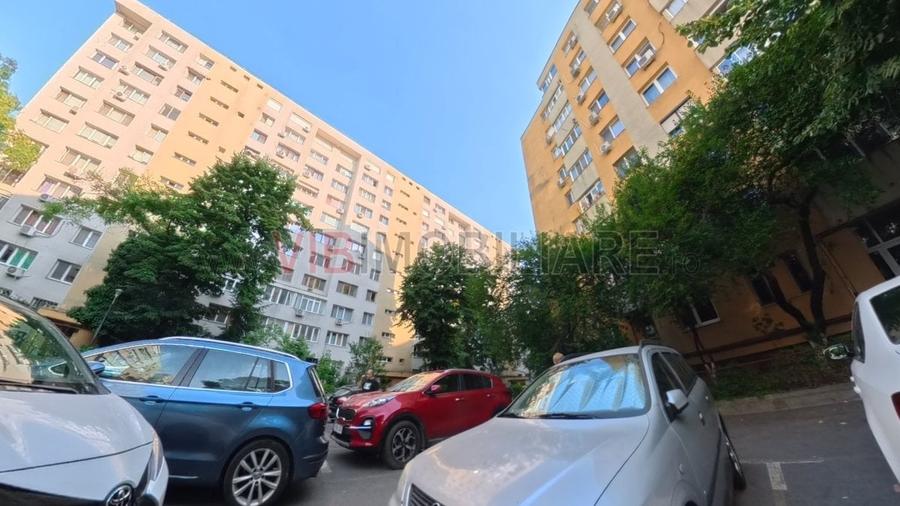Garsonieră decomandată în Teiul Doamnei