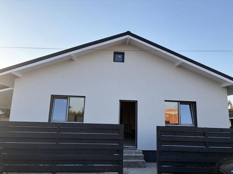 Casă cu 3 camere în Joița