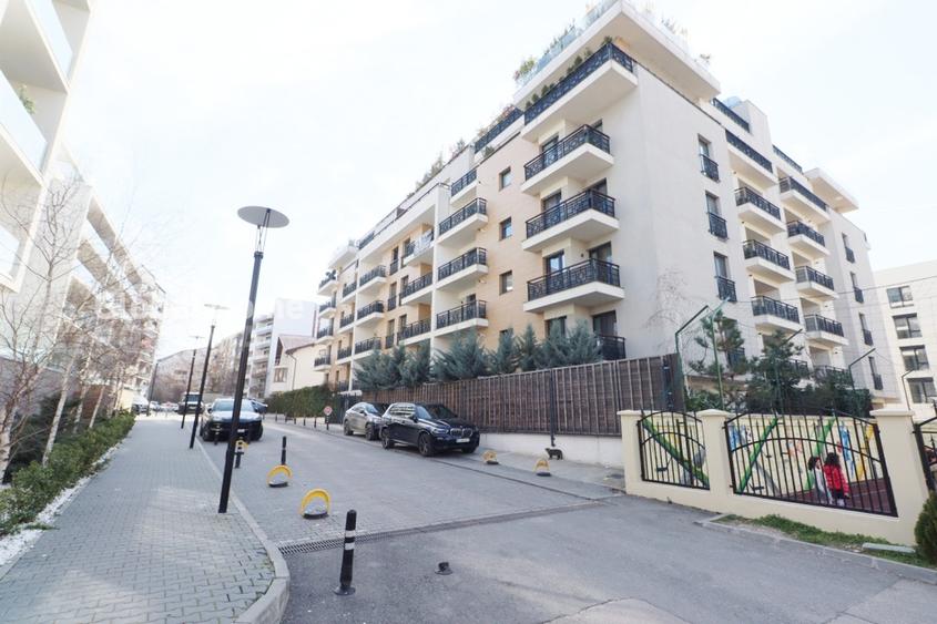 Apartament cu 4 camere decomandat, mobilat în Herăstrău