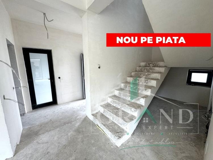 Casă individuală cu 4 camere cu Canalizare în Dezmir