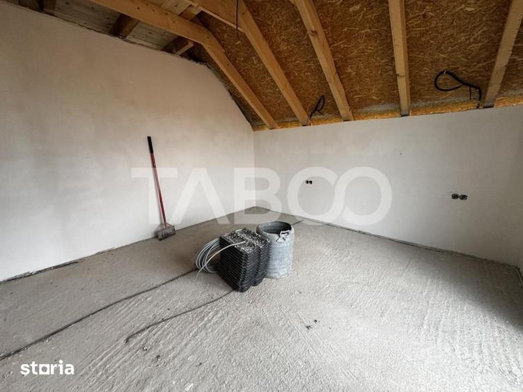 Casă cu 4 camere cu Teren 119 Mp în Central