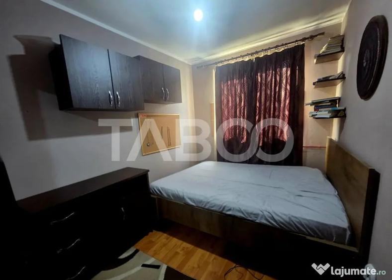 Apartament cu 3 camere semidecomandat în Central