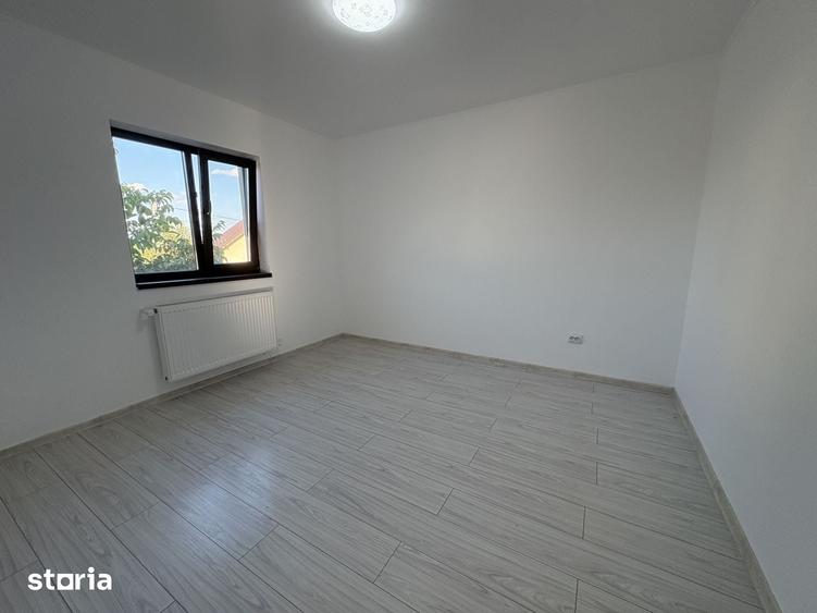 Casă cu 3 camere cu Teren 375 Mp în Miroslava