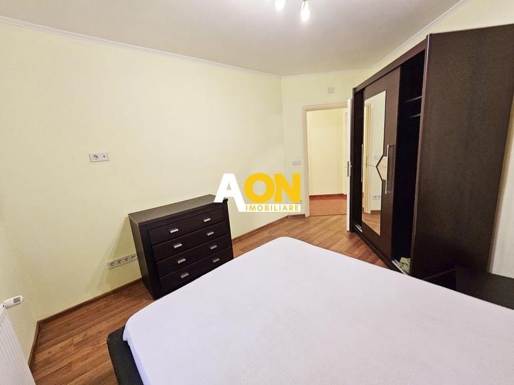 Duplex cu 10 camere cu Canalizare în Central