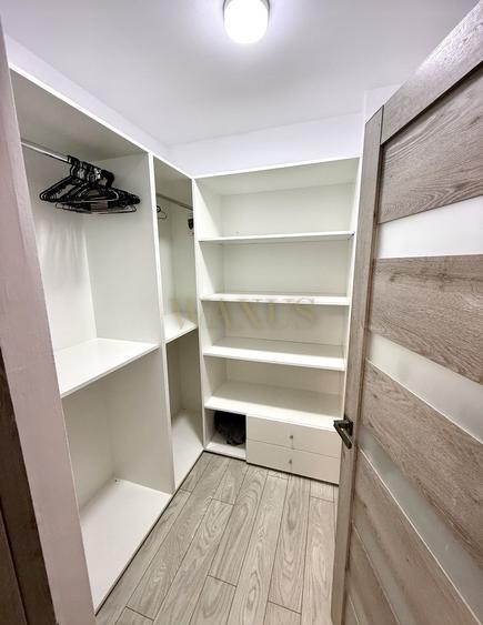 Apartament cu 2 camere semidecomandat, mobilat în Florești