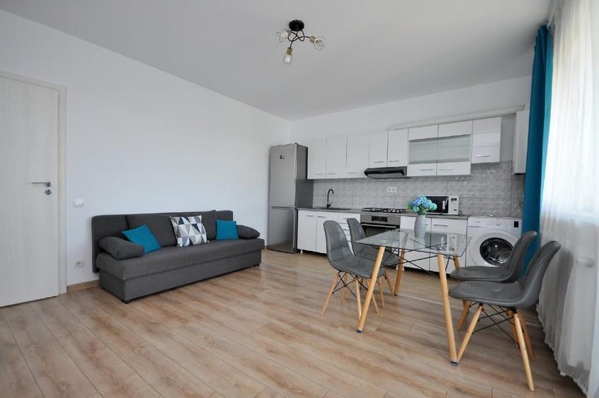Apartament cu 3 camere decomandat, mobilat în Prelungirea Ghencea