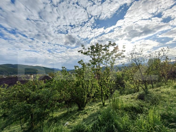 Casă individuală cu 5 camere cu Garaj în Șard