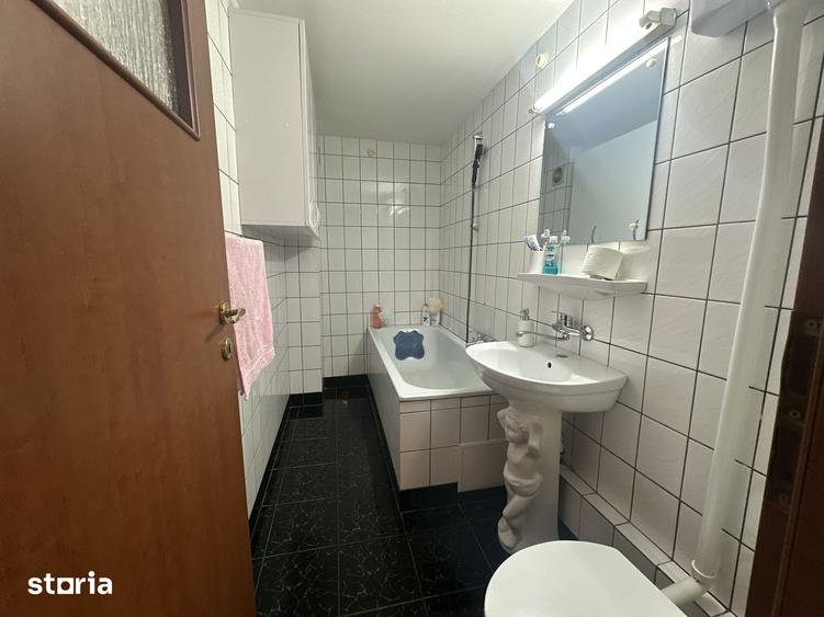 Apartament cu 3 camere în 13 Septembrie