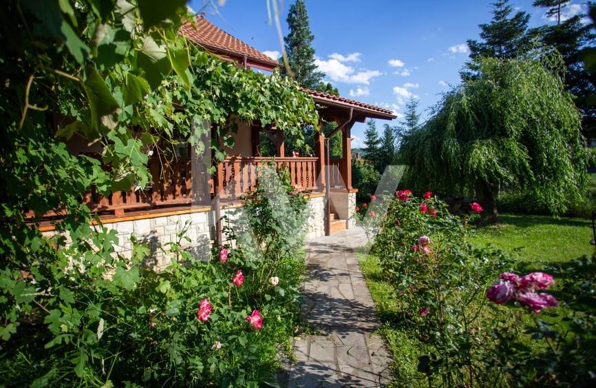 Casa De Vanzare | Comanesti, Judetul Bacau | COMISION 0% - 9