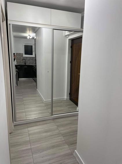 Inchiriez apartament P-uri centru, faleza, elice, nespalata - 3