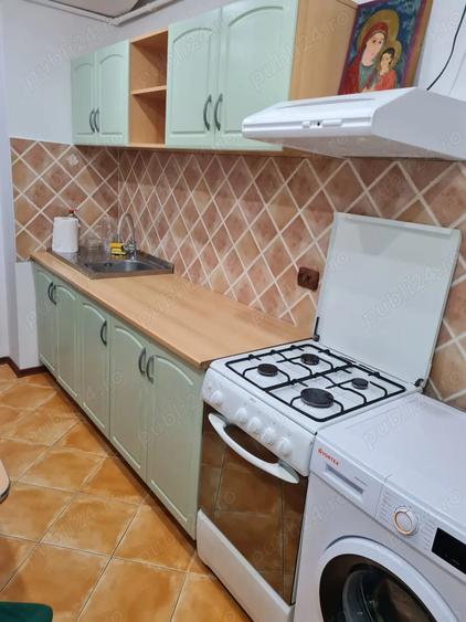 Ofer spre inchiriere apartament cu trei camere, renovat, mobilat si utilat - 8