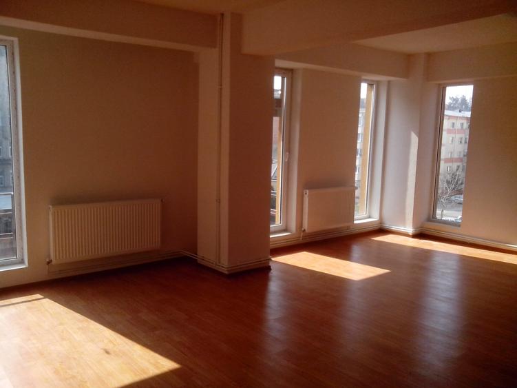 Spatiu de birouri in zona Judecatoriei, vis a vix de Spitalul de Pediatrie - 1