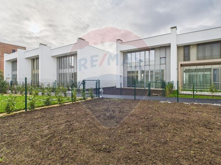 Vila luminoasa, cu finisaje premium, 4 camere in Tunari - Amber Forest - 27