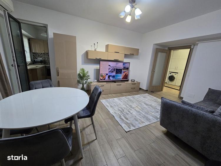 Particular, ofer spre inchiriere ap 3 camere lux, zona Muncii- Decebal - 9