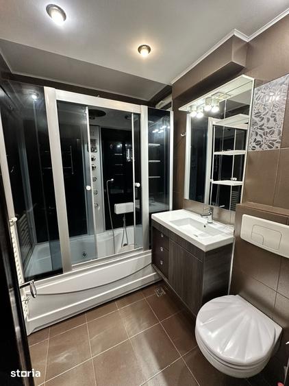 Apartament cu 2 camere decomandat în Școlilor
